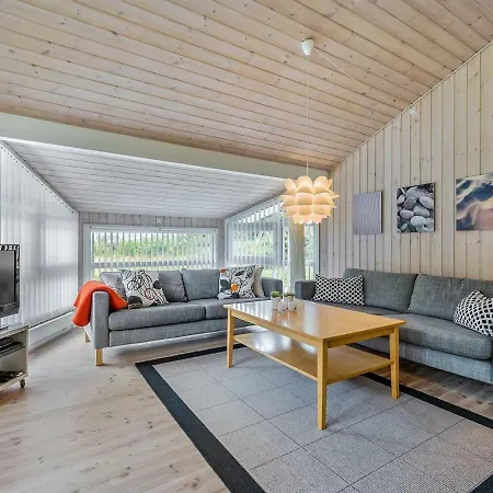 Holiday home Ilka - 375m From The Sea In Nw Jutland By Interhome Lokken